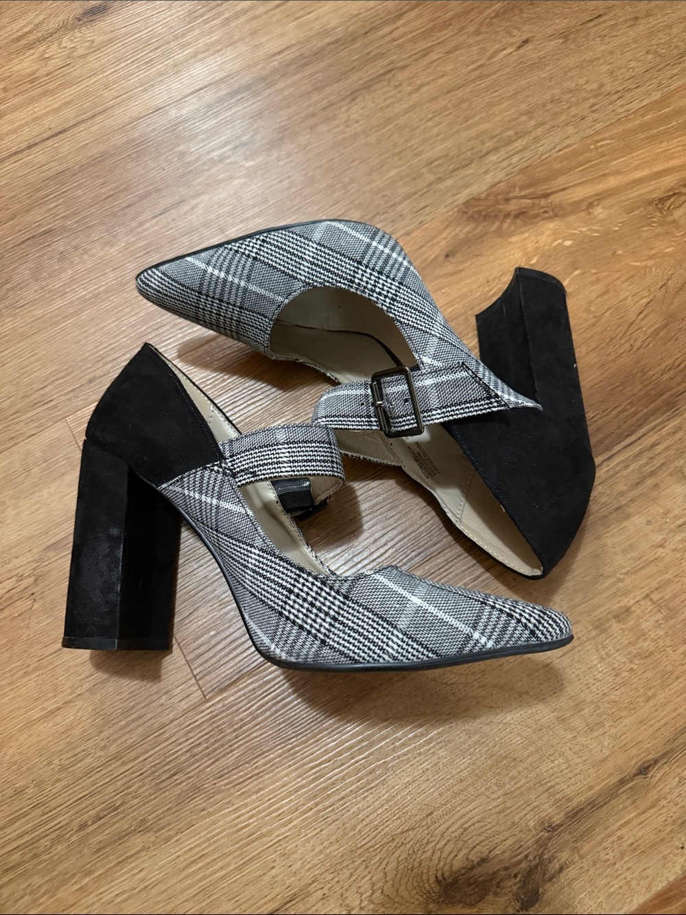 Women's Black & Gray Plaid Block Heel Pumps 7.5